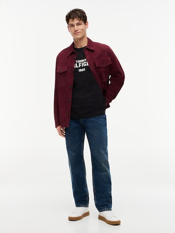 TOMMY HILFIGER Футболка 'Brand Love' в Черный