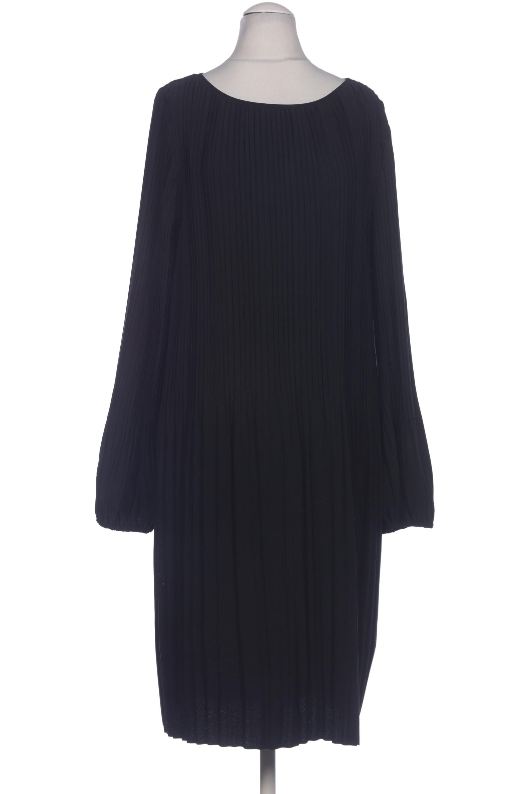 HERZENSANGELEGENHEIT Dress in L in Black: front