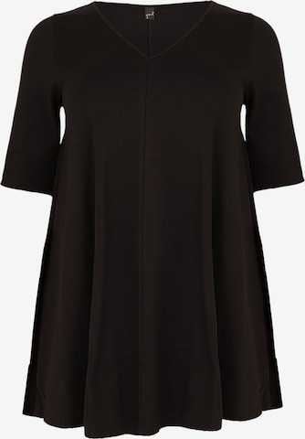 Yoek Tunic in Black: front