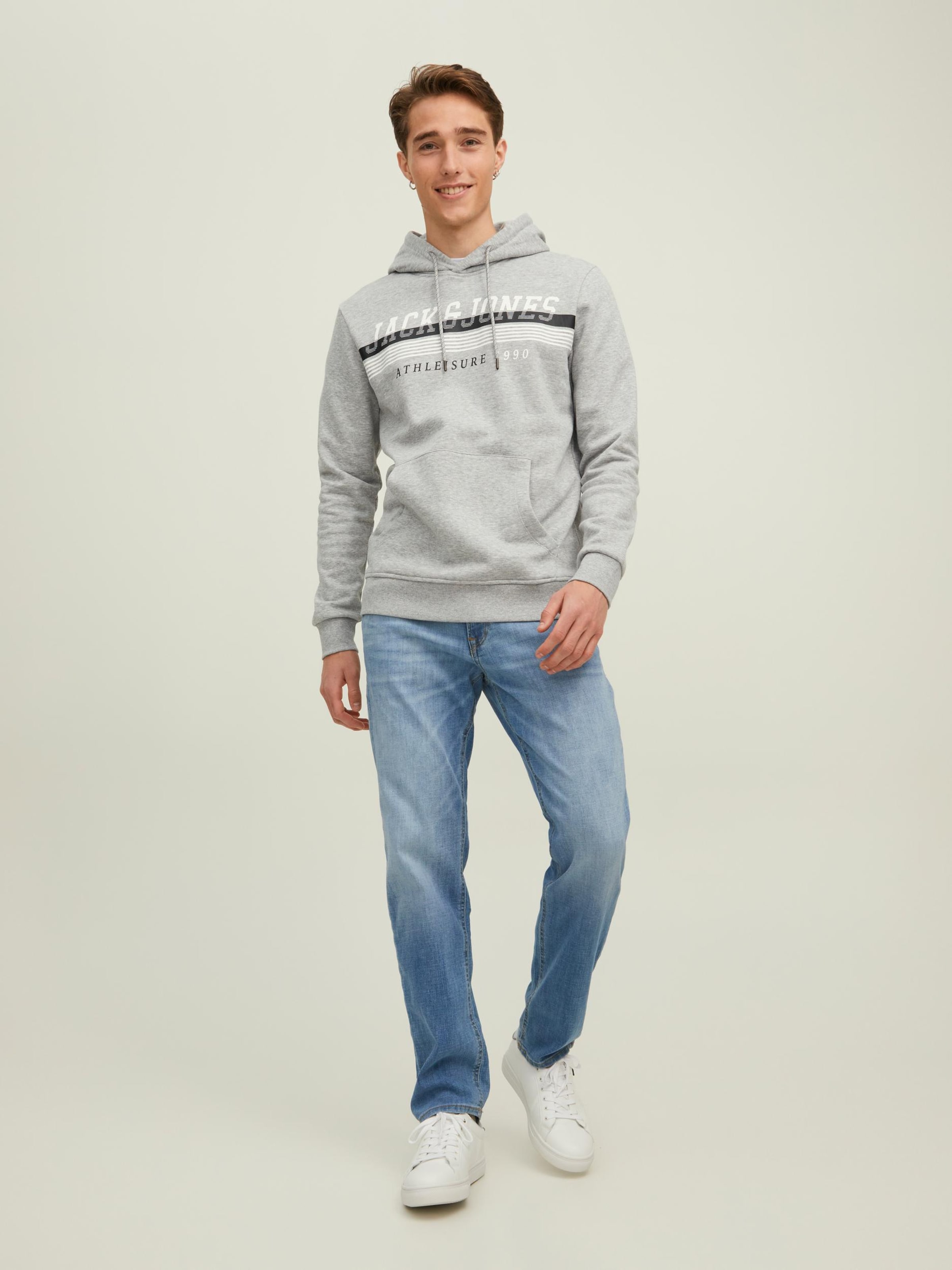 Männer Sweat JACK & JONES Sweatshirt 'IRON' in Hellgrau - MZ24390 Männer Sweat JACK & JONES Sweatshirt 'IRON' in Hellgrau - MZ24390