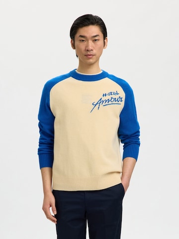 SELECTED - Jersey 'Selected  X Hotel Amour' en beige: frente