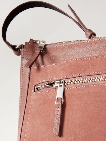 Next Messenger in Pink