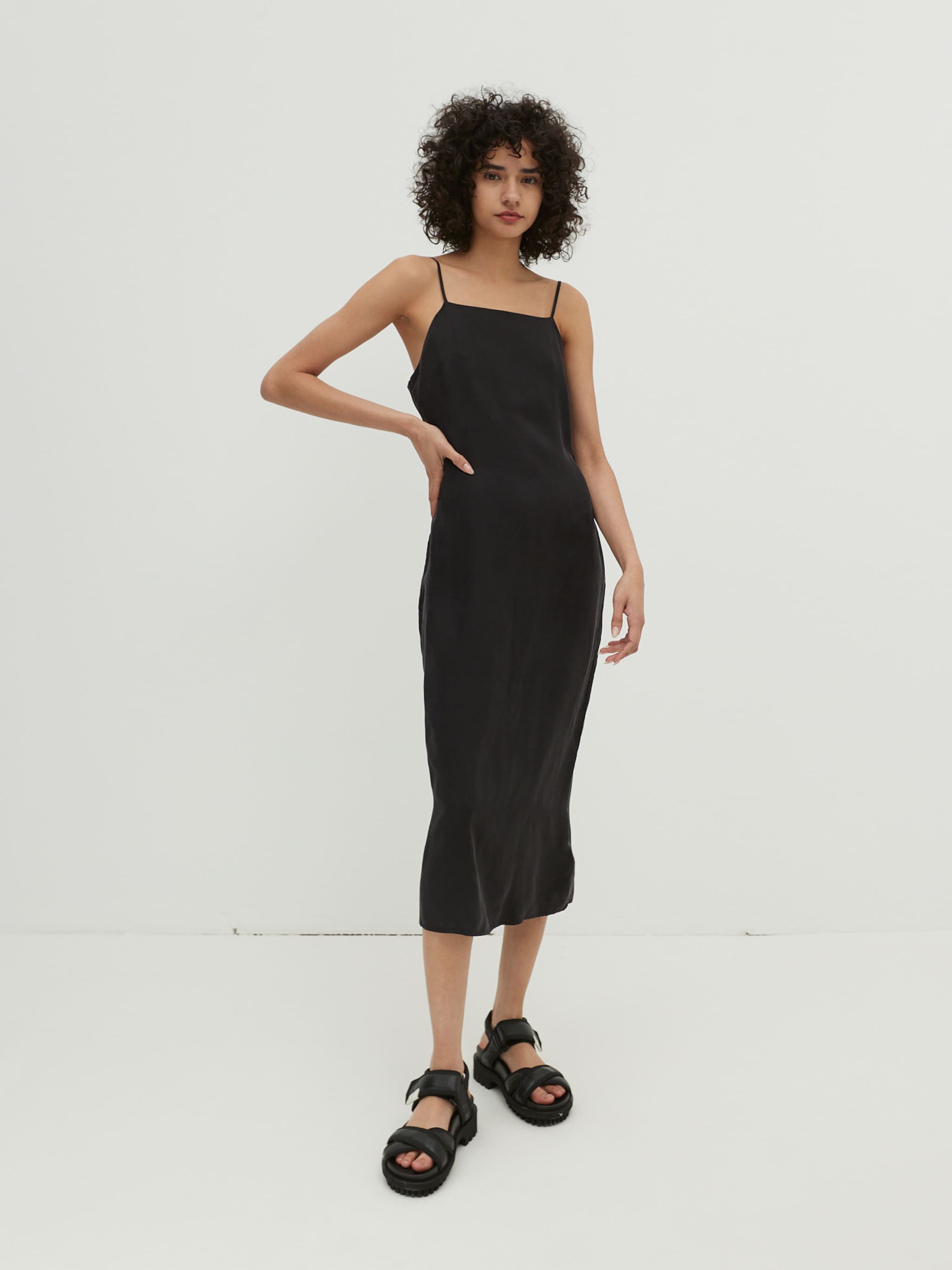 EDITED Producten Jurk 'Layla' Zwart