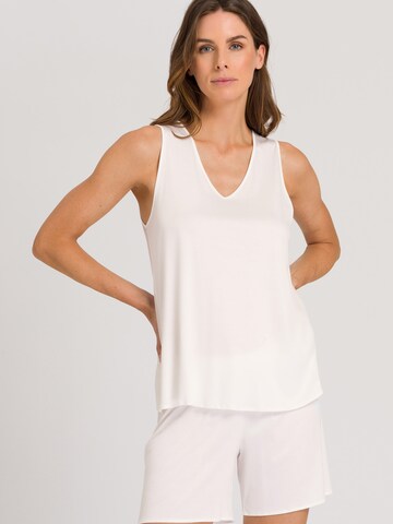 Hanro Korte pyjama ' Faye ' in Wit: voorkant