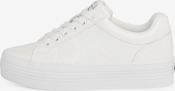 Calvin Klein Jeans Sneakers in White: front