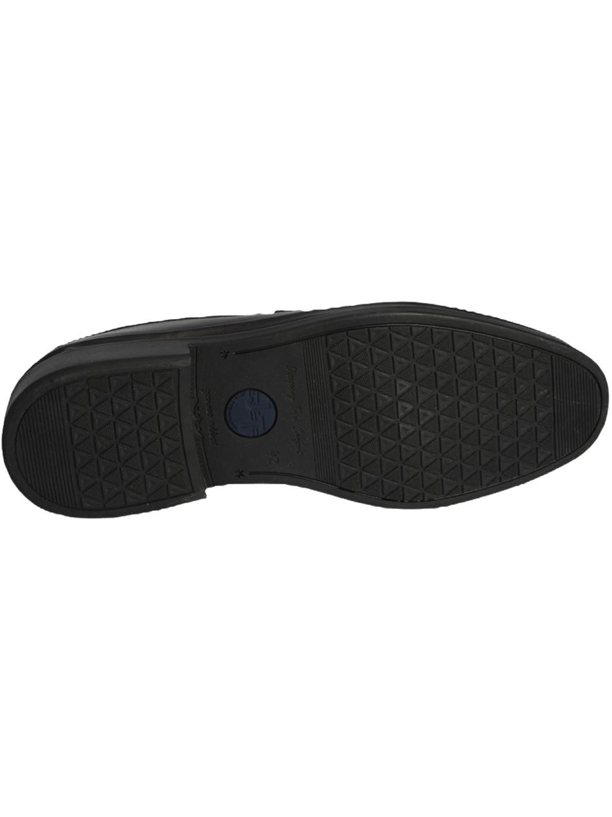 Desa Moccasins in Black