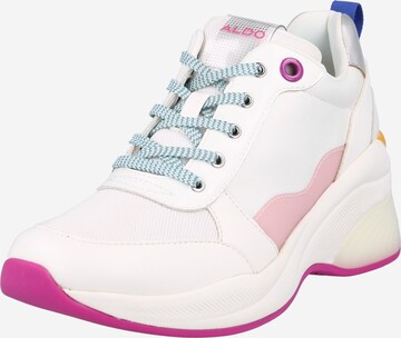 Worauf Sie als Kunde bei der Wahl der Sneaker damen mit absatz Acht geben sollten