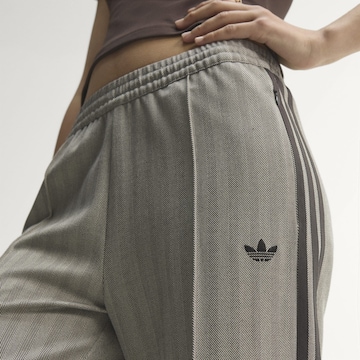 Largi Pantaloni 'Classic' de la ADIDAS ORIGINALS pe maro