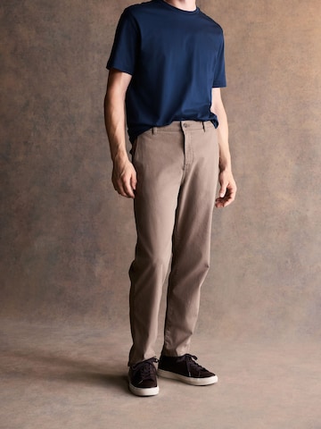 Next Regular Chinohousut värissä ruskea