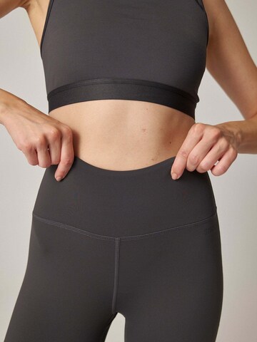 SNOCKS Skinny Leggings in Grey