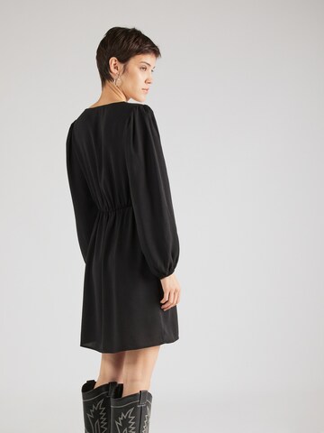 Molly BRACKEN - Vestido en negro