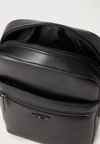 DIESEL Skuldertaske i sort