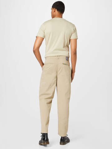 Effilé Pantalon chino 'X-TRA SWARM CHINO' HOMEBOY en beige