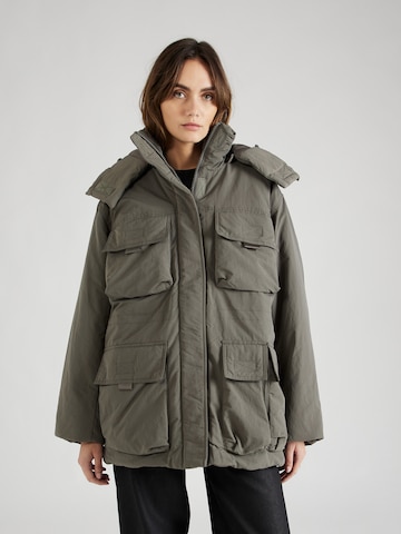 WEEKDAY - Parka de inverno 'Attila' em verde: frente