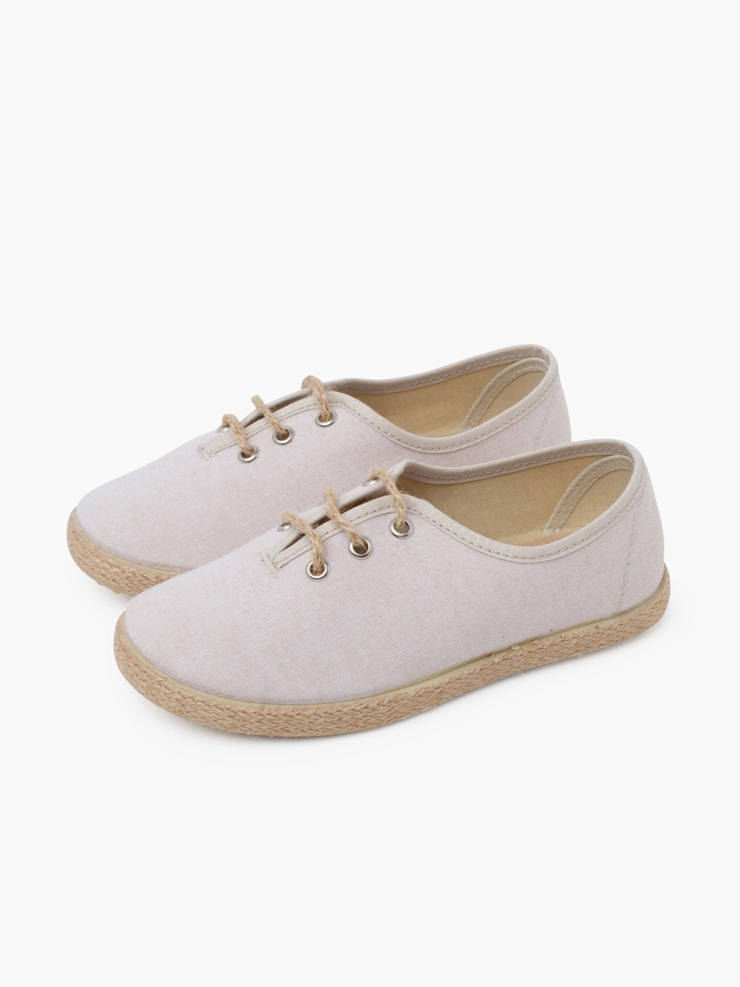 Pisamonas Flats in Beige