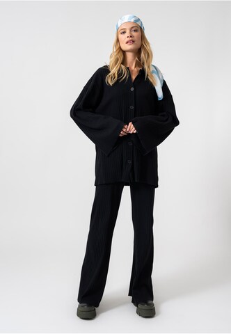 Chemisier 'Fleur' OH APRIL en noir