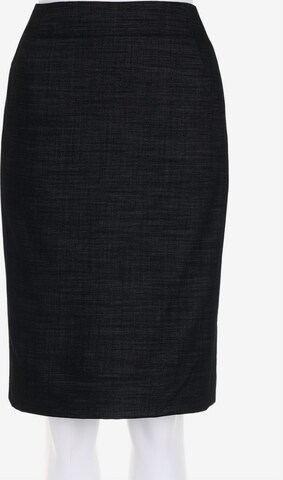 AKRIS punto Skirt in L in Black: front
