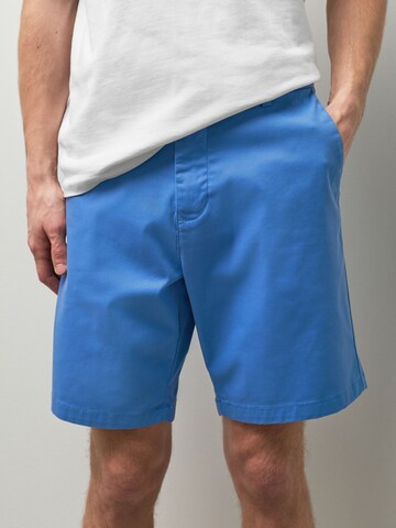 Next Regular Shorts in Blau