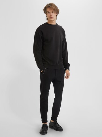 Young Poets Sweatshirt 'Ciel' in Schwarz