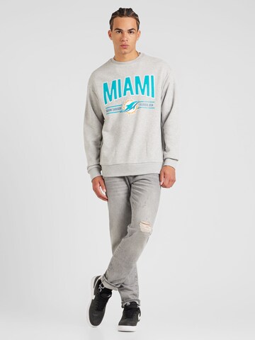 Sweat-shirt NEW ERA en gris