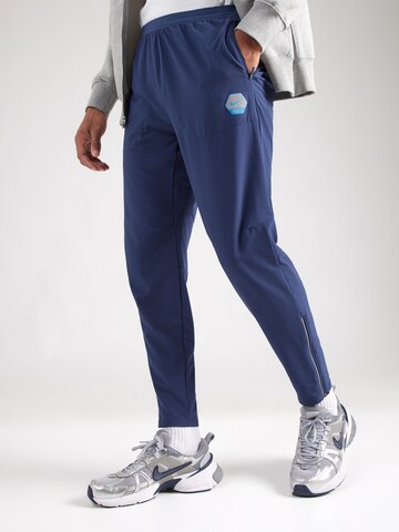 Effilé Pantalon Nike Sportswear en bleu : devant
