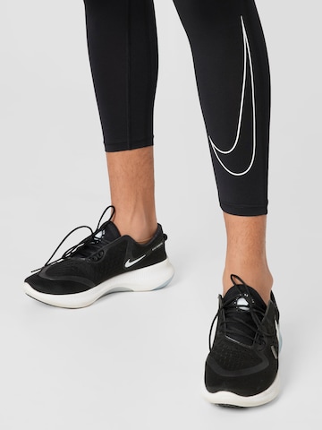 NIKE Skinny Sportsunderbukse i svart