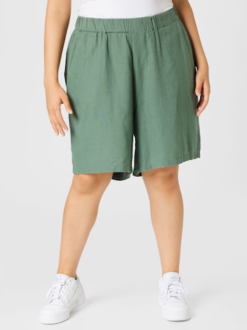 Vero Moda Curve Regular Pants in Green: front