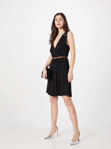 Rochie de cocktail 'Charlie' de la ABOUT YOU pe negru