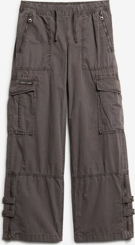 Superdry Loose fit Cargo Pants in Brown: front