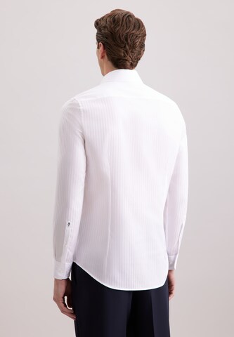 Coupe regular Chemise business SEIDENSTICKER en blanc