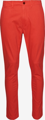 Coupe slim Pantalon chino Superdry en rouge : devant
