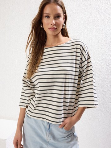 Trendyol Shirt in Beige: front