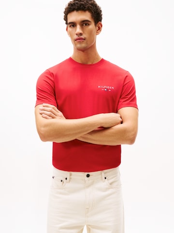 Maglietta 'BRAND LOVE' di TOMMY HILFIGER in rosso: frontale