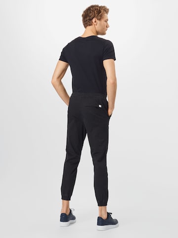 JACK & JONES Дънки Tapered Leg Панталон 'Gordon Lane' в черно