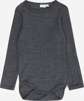 Tutina / body per bambino di NAME IT in grigio: frontale