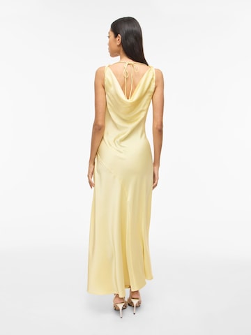 VILA Avondjurk 'ViBea' in Geel