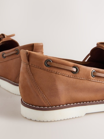 Chaussure à lacets Next en marron