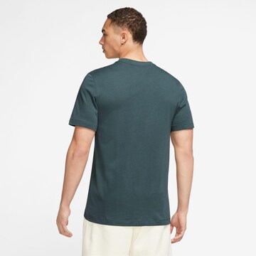 Coupe regular T-Shirt 'Club' Nike Sportswear en vert