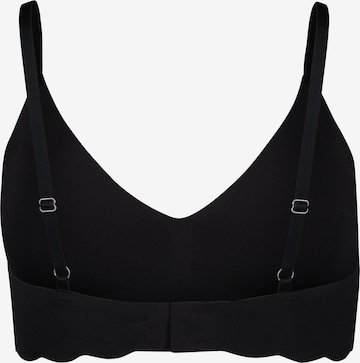 Triunghi Sutien de la Skiny pe negru