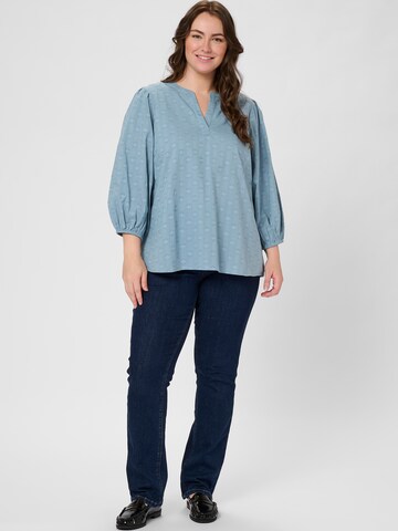 KAFFE CURVE Bluse 'KCLoulou' i blå