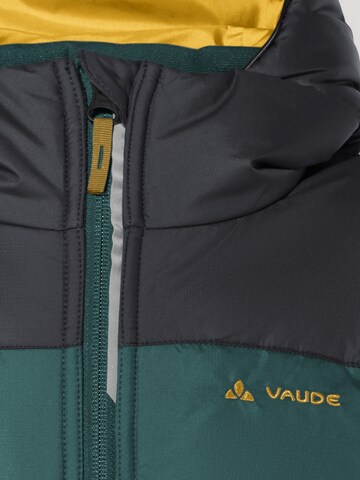 VAUDE Weatherproof jacket 'Lulea IN' in Green