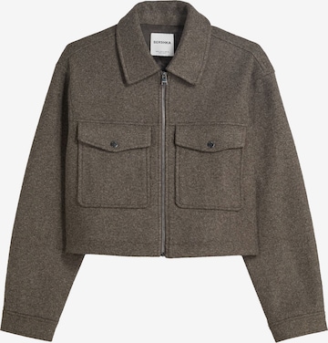 BershkaPrijelazna jakna - smeđa boja: prednji dio