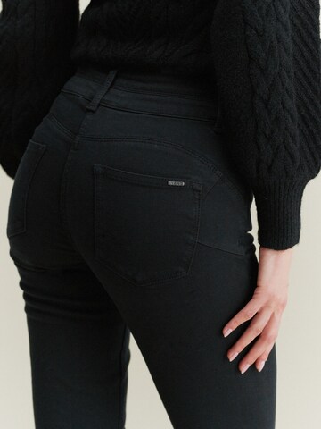 Slimfit Jeans di Next in nero