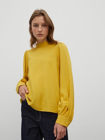 EDITED - Blusa 'Nico' en amarillo: frente