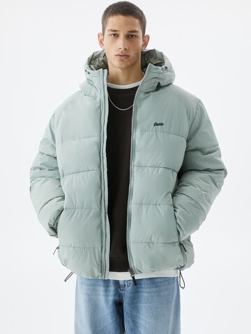 Pull&Bear Jacke in Grün: predná strana