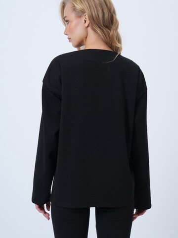 Trend Alaçatı Stili Pusero värissä musta