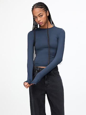 Pull&Bear Shirt in Blue: front
