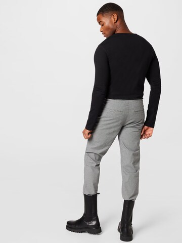 Lindbergh Regular Pants 'Superflex' in Grey