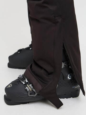 regular Pantaloni sportivi di North Bend in nero