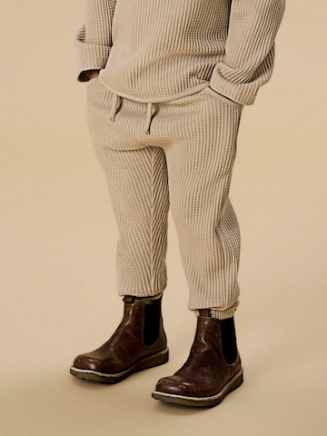 Effilé Pantalon Lil'Atelier en beige : devant